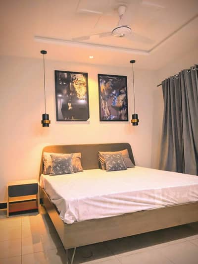 One bedroom apartment per day Avlable Gulbarga green Lslamabad fully furnished