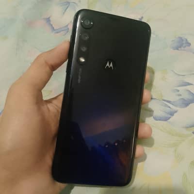 Motorola G8 plus