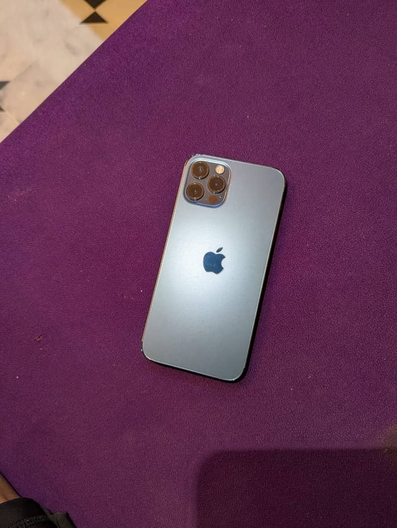 IPHONE 12 PRO 0