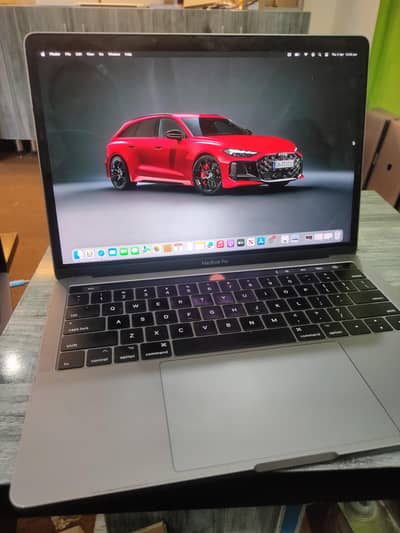 MacBook pro 2017 touch bar touch id 13inch