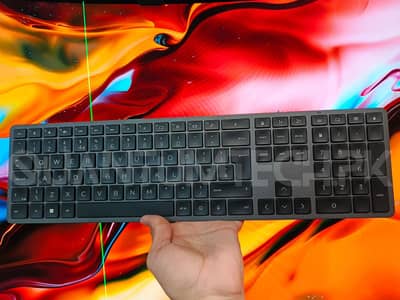 HP 975 Dual-Mode Wireless Backlit Bluetooth Premium Slim Keyboard