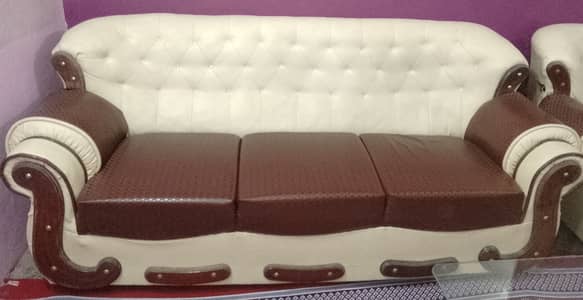 7 seater sofa set urgent sale.