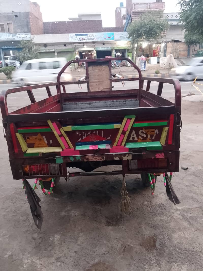 Loader riksha 4