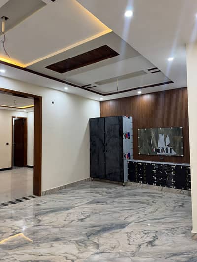 Allama Iqbal Town Brand New 10-Marla Lower Portion for Rent Prime Location.