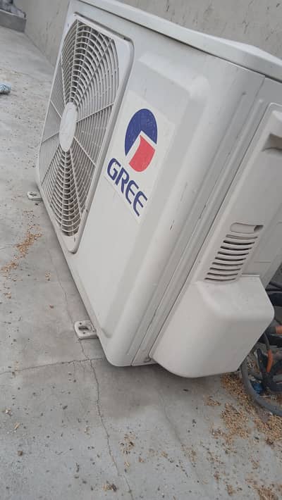 ac ok hai no rapair orignal condshion mai hai apni colling chill hai