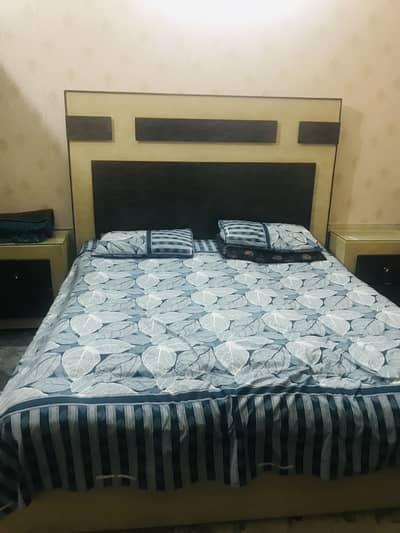 Bed and dressing table in very reasonable price