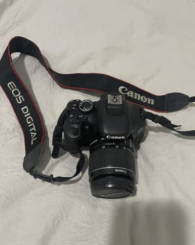Aoa Cannon 600D Camera Ghar ma istmal. howa hai For Sale
