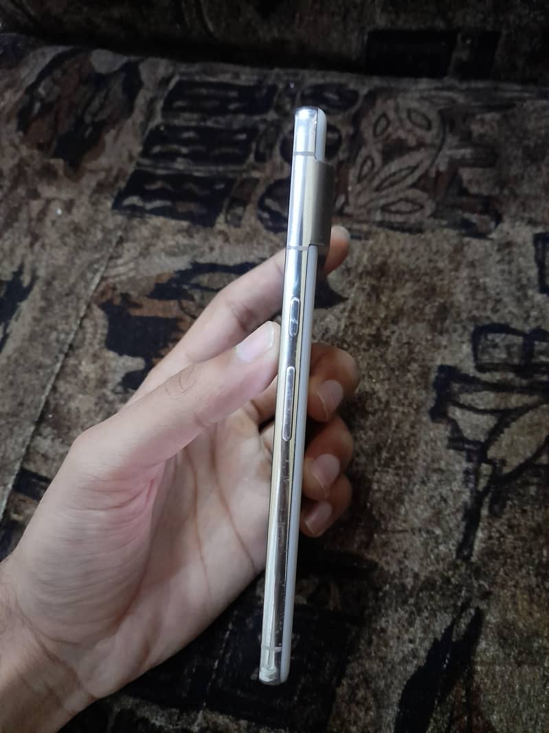 Google pixel 8 pro 3