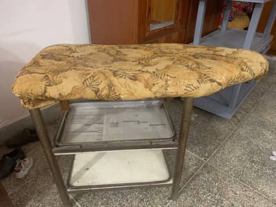 istari stand/ iron stand