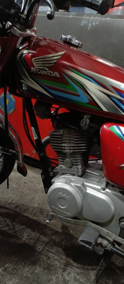 Honda 125 total genuine condition all ok just buy and drive