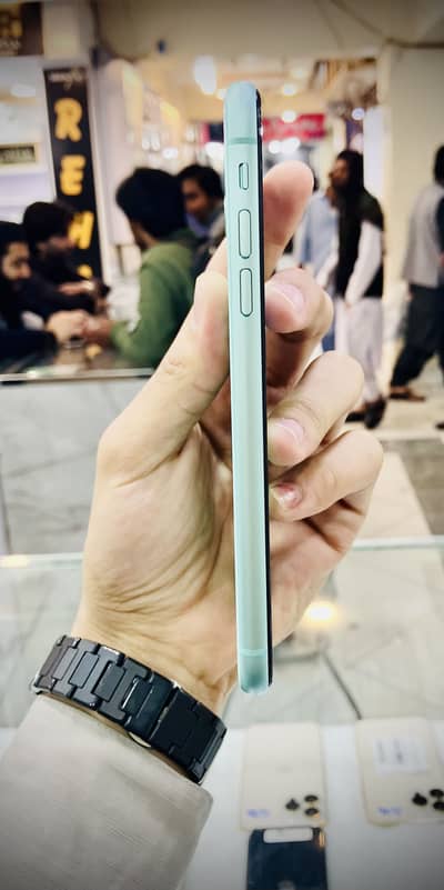 I PHONE 11 IN BY PASS SETS