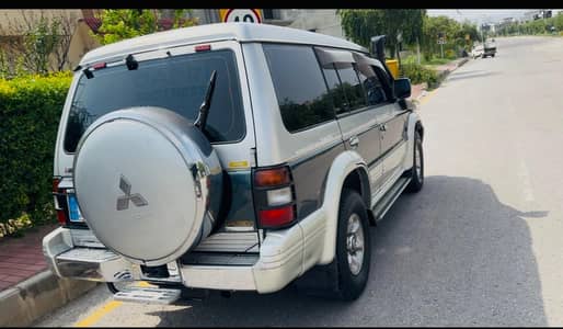 Mitsubshi Pajero Intercoller 1995