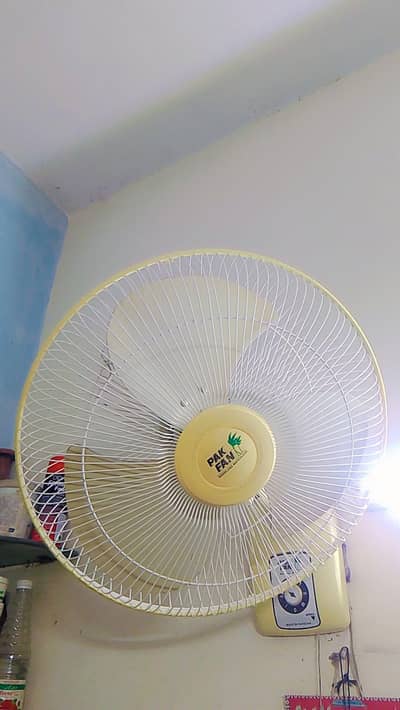Pak Fan Bracket fan