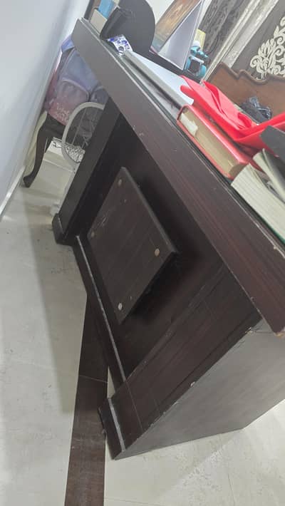 Used Office Table For Sale In Bahria