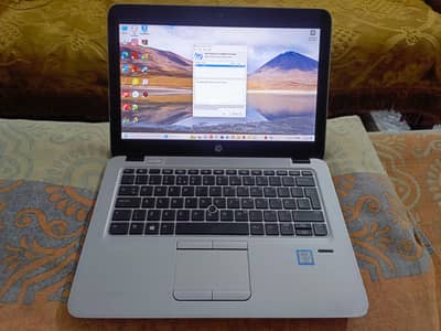 HP Elitebook 820 G3