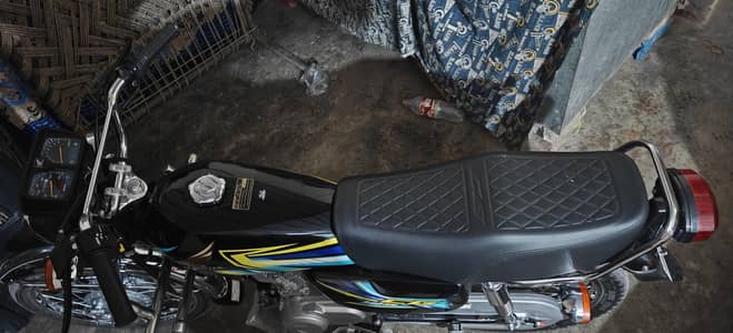 125 black colour 26 model 03176859601