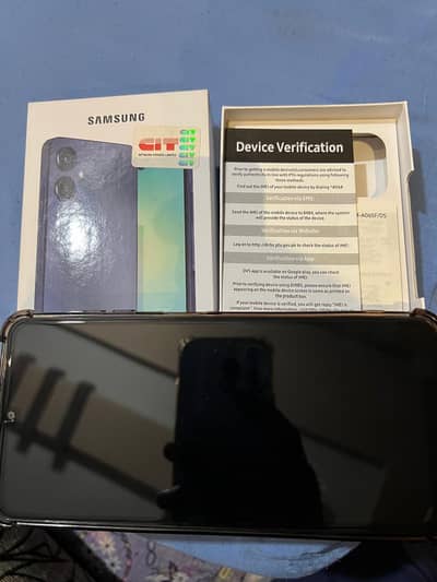 I will sell this phone because I buy a new phone. .