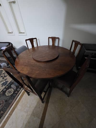 6 chairs round dinning table
