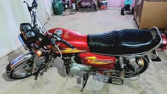 Honda 125 nmbr. 3633