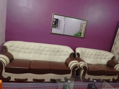 7 seater sofa set urgent sale.