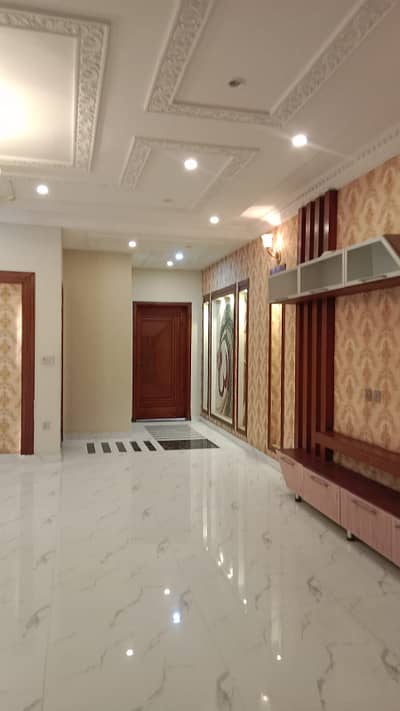 10 Marla Full House for Rent in Valencia Town Lahore | 4 Bed House | Prime Location | Rent 175,000