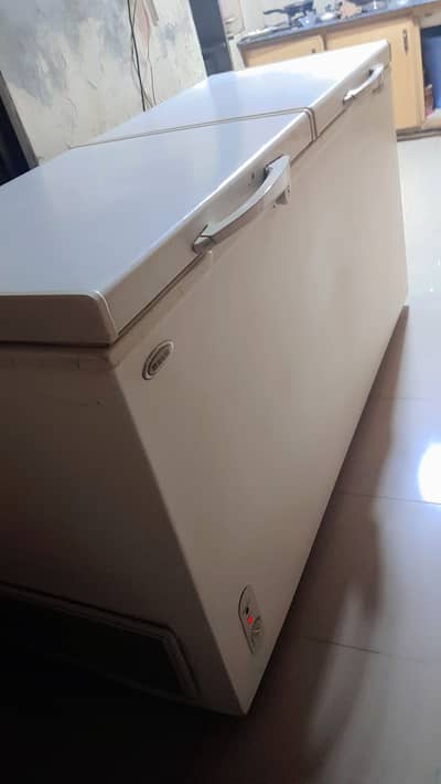 Deep freezer 03030043700