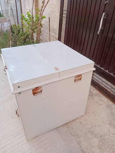 Storage Trunk(Paiti) with Stand