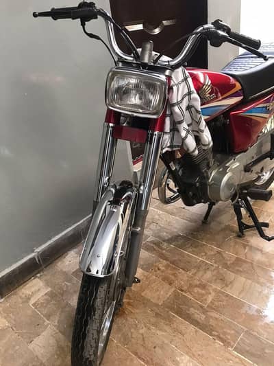 Honda Cg 125cc for sale urgent excellent condition model 8 all ok