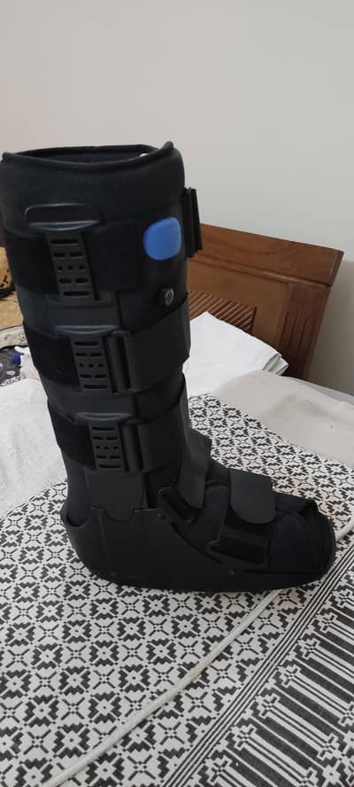 Cam air walker boot
