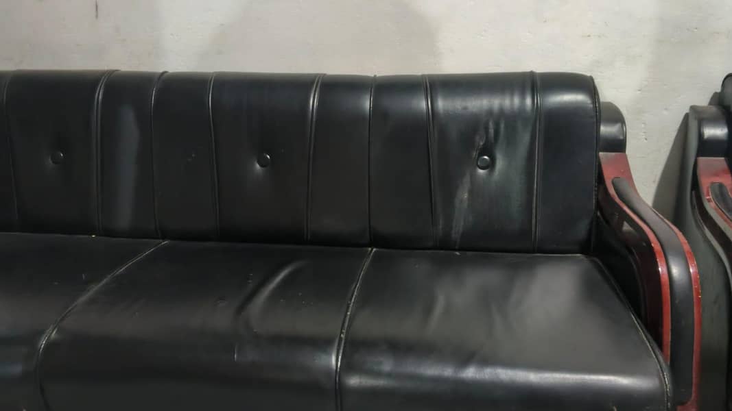leather sofa 4