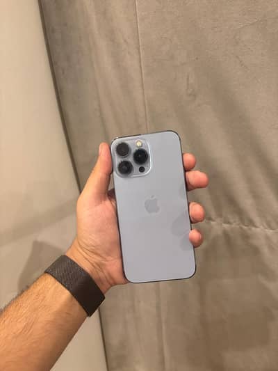 iPhone 13 pro 256gb factory unlocked