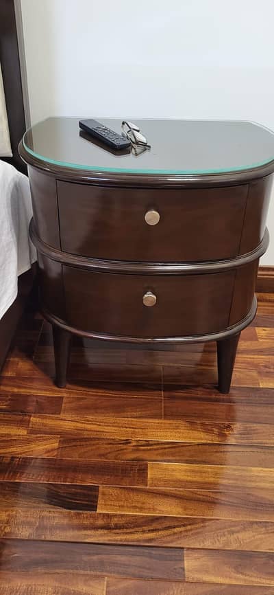 Set Of 2 Bed Side Tables And 1 Dressing Table.