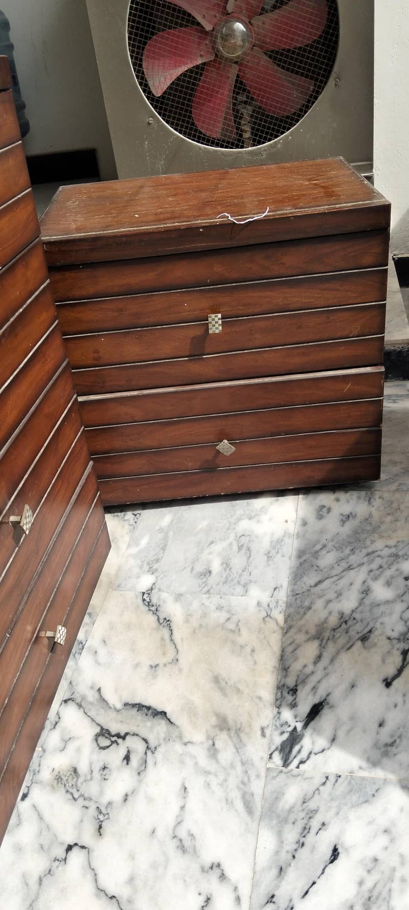 doubles bed +dressing table+matris 2