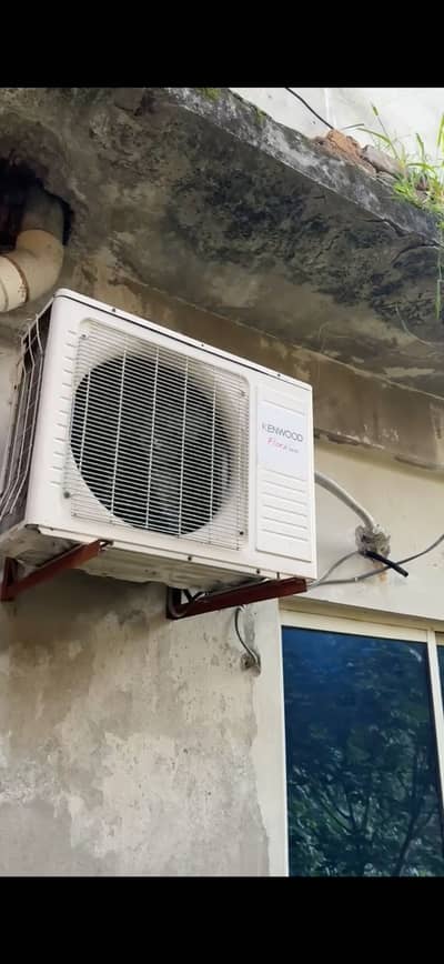 Kenwood 1 ton AC