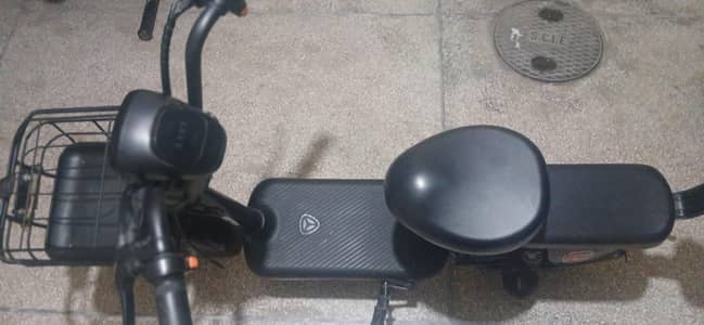 Metro wonder bike electric