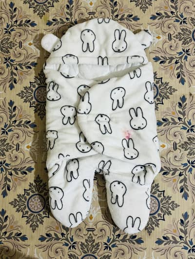 Baby carrier or cold gadda