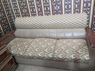 sofa set 6 mnth uses