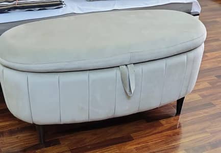 Wooden Ottoman Chair With Storage.