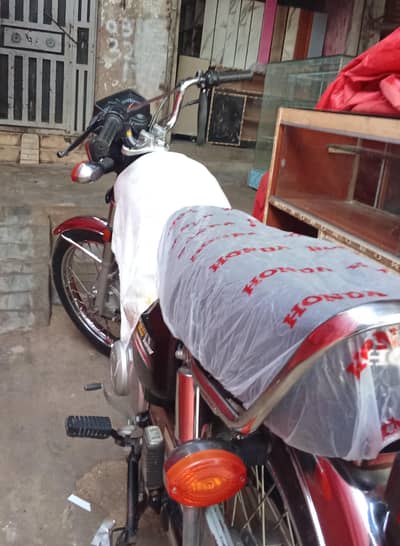 125 2024 10 by 10 condition num wali he bike