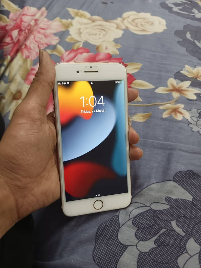 Apple iPhone 7 Plus 1