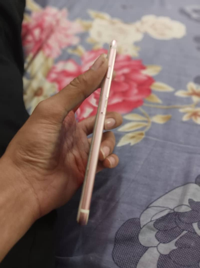 Apple iPhone 7 Plus 3