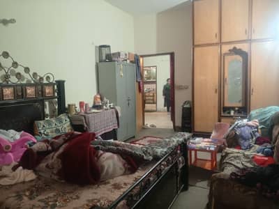 INDEPENDENT 10 MARLA HOUSE AVAILABLE FOR RENT IN SIKANDAR BLOCK