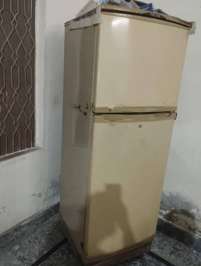 waves co. refrigerator