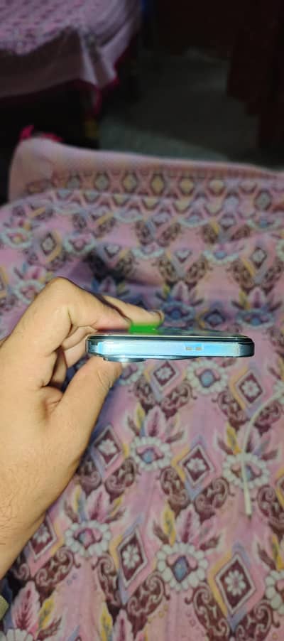 all ok only box nhi ha orgnal charger ha is ka apna