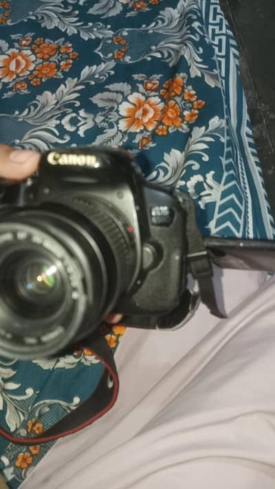 CANON 650D DSLA CAMERA URGENT SALE