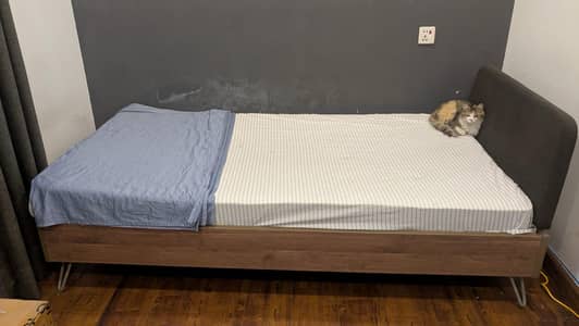 Interwood single bed