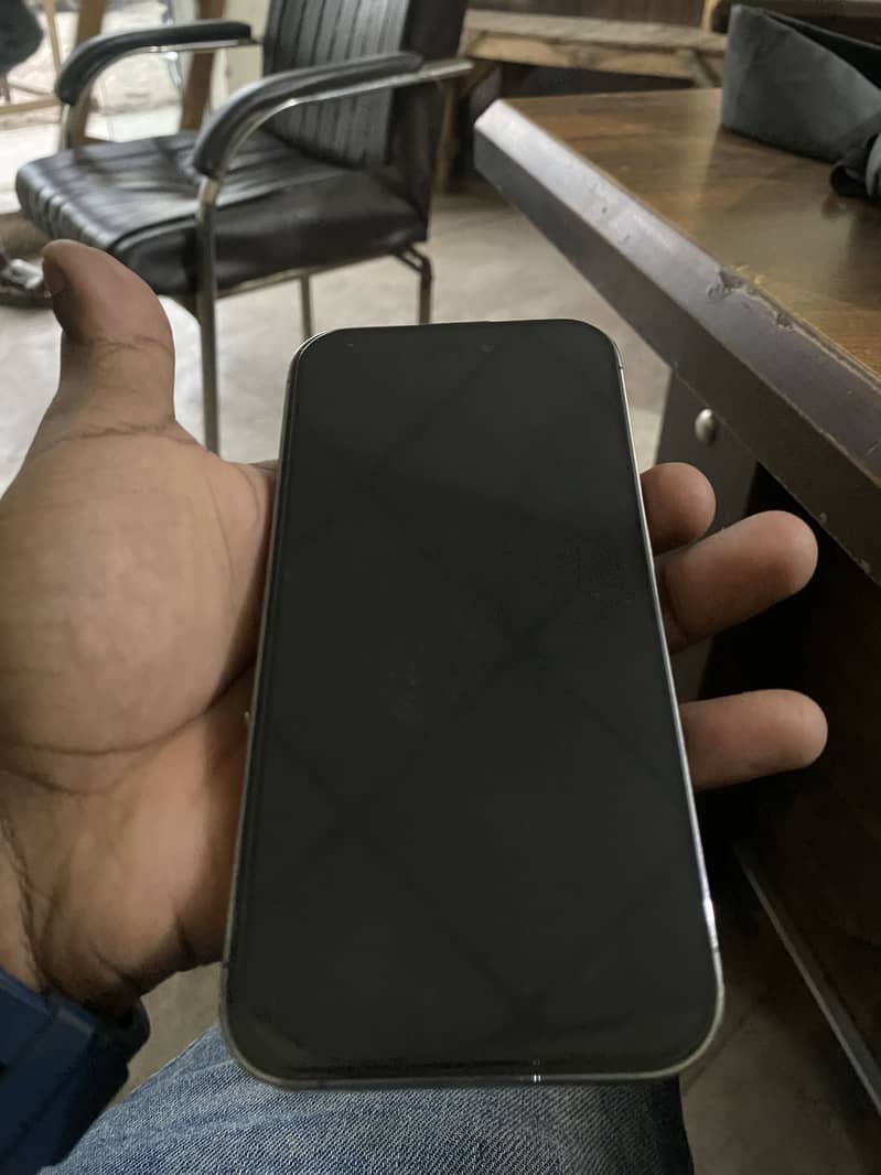 iPhone 14 Pro 1