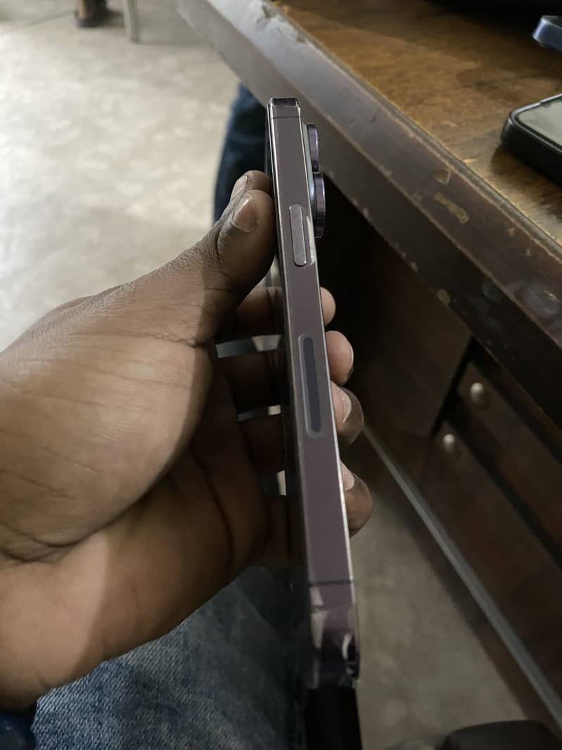iPhone 14 Pro 5