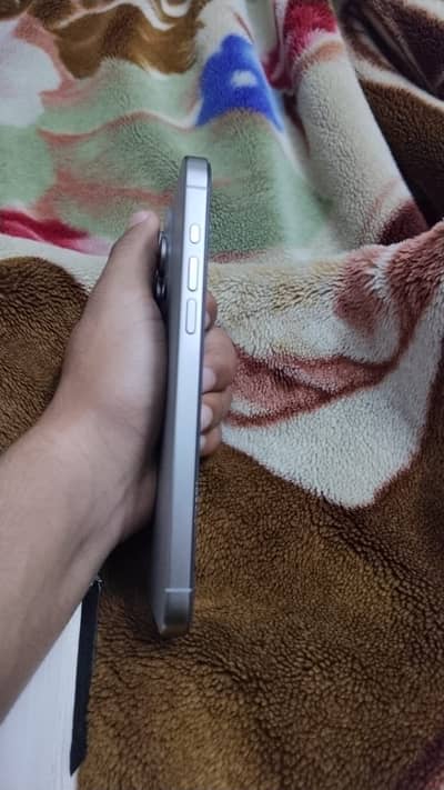 15 Pro Max Natural 100%