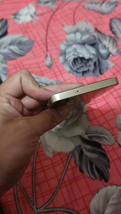 Samsung's a06 open box in worenty